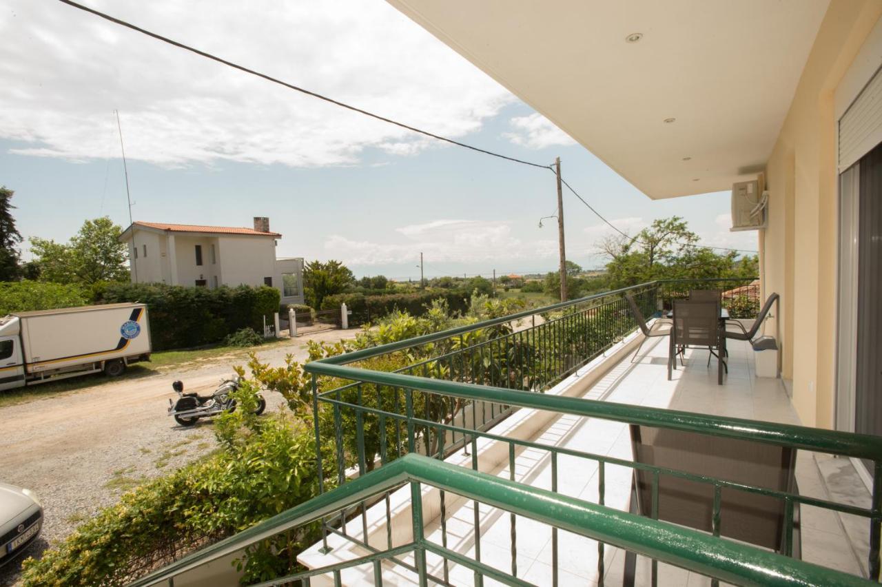 Potamos Luxury Apartment Epanomi Exterior photo